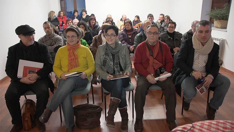 Encuentro literario en Sala de Los Barrios