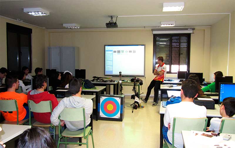 Alejandro González en el IES Puente de Domingo Flórez