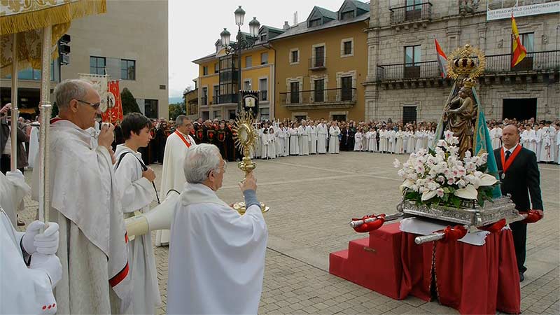 Procesión de la Resurrección en Ponferrada