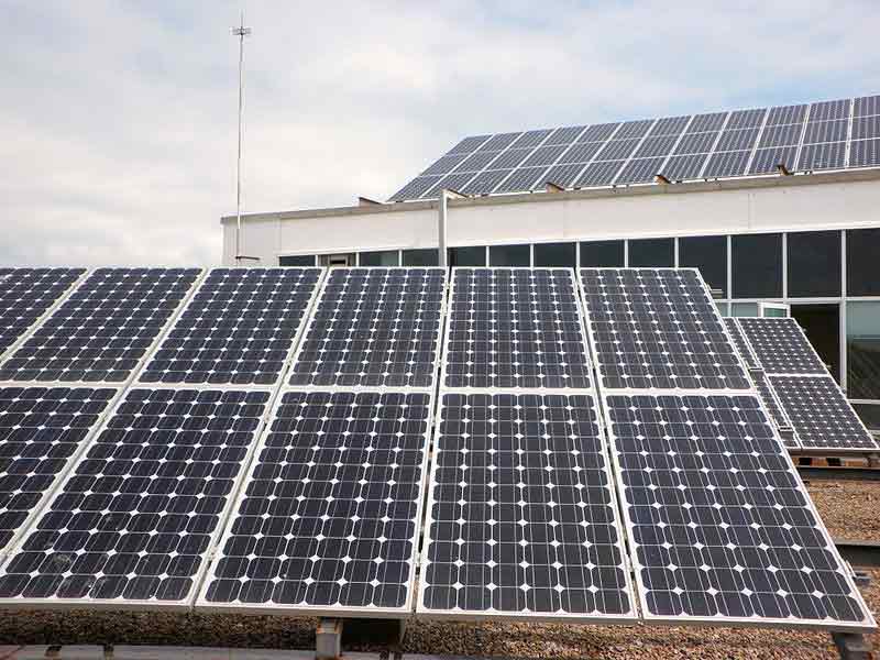 Placas solares Universidad de Cádiz