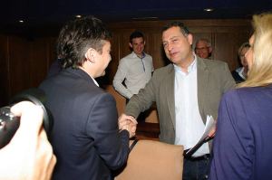 Samuel Folgueral y Reiner Cortés en la última sesión plenaria de la legislatura 2011-2015. Foto Bierzotv.
