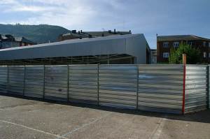 Gimnasio en obras del colegio Ponferrada XII. Foto: Raúl C.