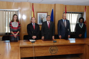 Acto institucional de la visita del presidente de Cabo Verde a Bembibre. Foto: Raúl C.