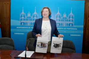 María Antonia Gancedo presenta el stand con el que Ponferrada se presentará a FITUR 2016. Foto: Raúl C.