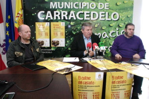 Pablo LInares, Raúl Valcarce y Ángel García en la presentación de las Jornadas Informativas del Castaño. Foto: Raúl C.