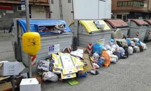 Huelga de recogida de basuras en Ponferrada. Foto: Raúl C.