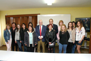 Guillermo García y Gerardo Álvarez Courel clausuran el taller de empleo Ultreia en Ponferrada. Foto: Raúl C.