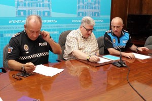 Aquilino Borraz, Ricardo Miranda y Arturo Pereira, en la presentación del programa "Seguridad en vacaciones". Foto: Raúl C.