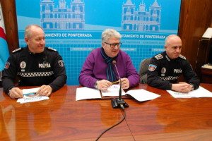 Ricardo Miranda, Arturo Pereira y Aqulino Borraz en la presentación del balance de Seguridad Ciudadana en 2016. Foto: Raúl C.